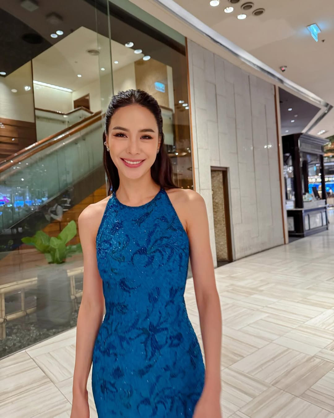 V112 Vintage Ocean Petals Evening Gown (XS-S)