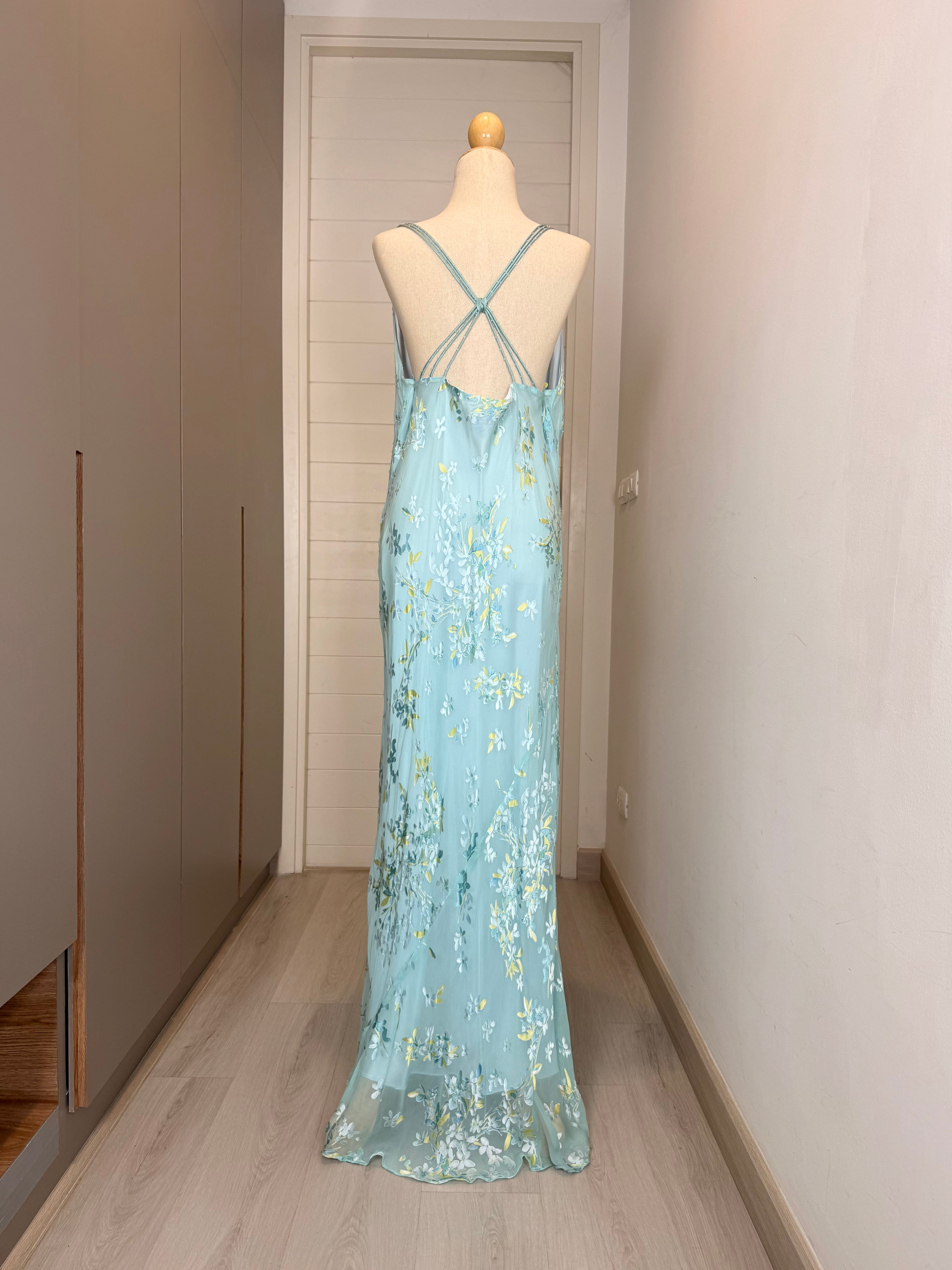 V288 Vintage Monsoon Bluebell Garden Silk Gown (XL)