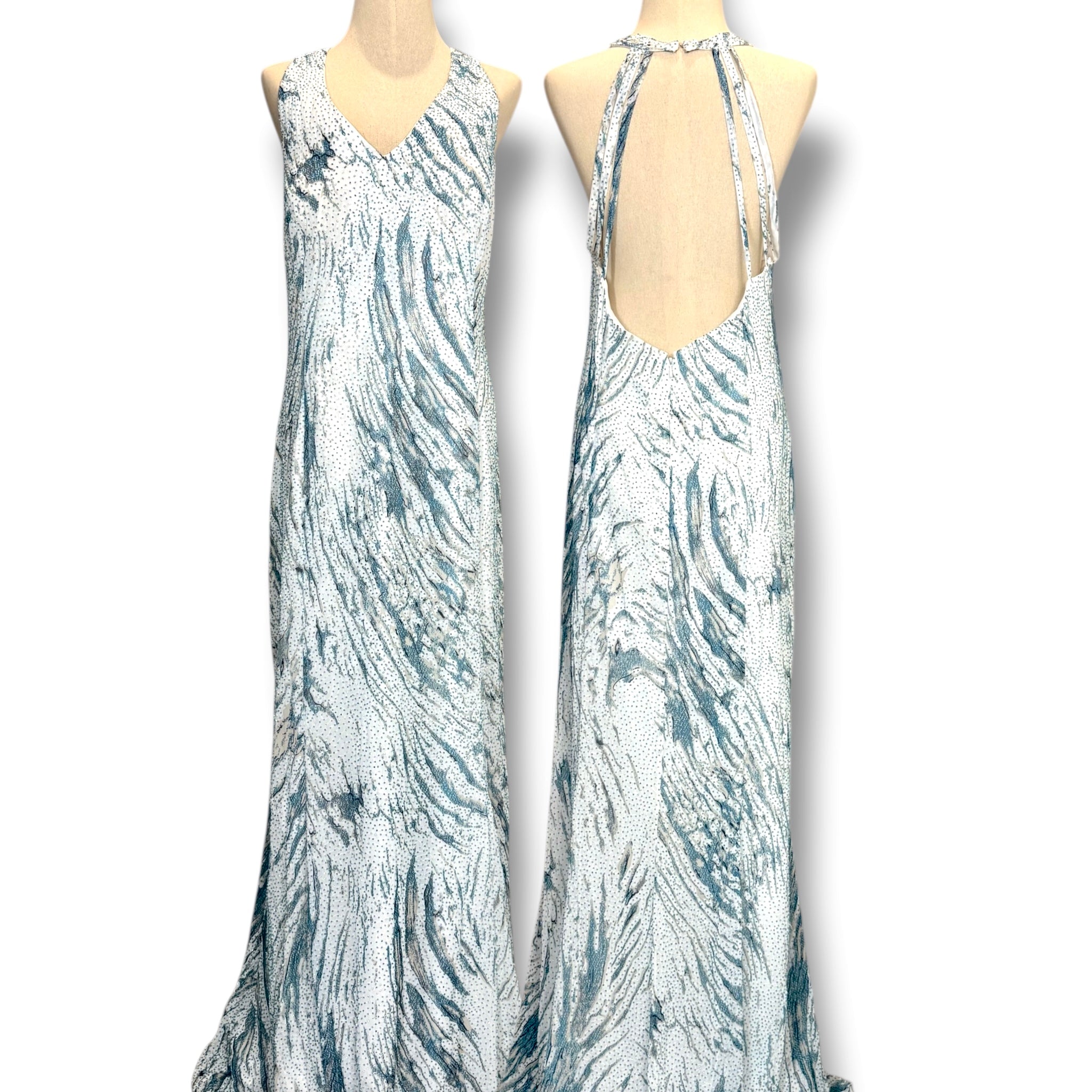 V248 Vintage Ocean Veil Halter Gown (XL)