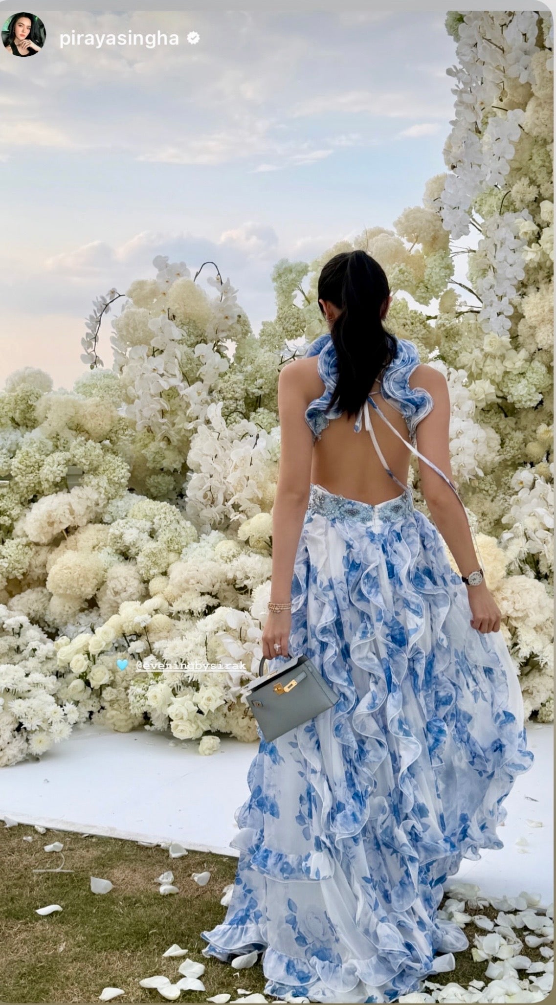 V242 Vintage-Style Mac Duggal Blue Ruffle Gown (XS) *ความยาวปกติ