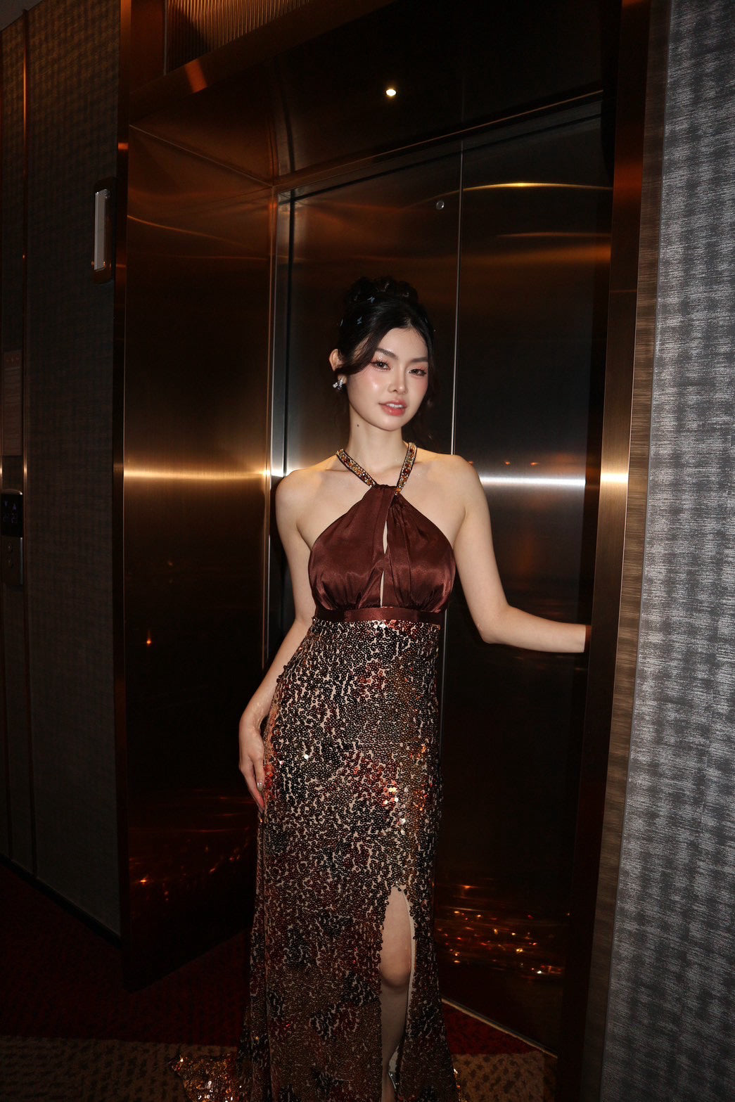 V129 Vintage Super Rare Golden Mocha Sequins Gown (XS-S)