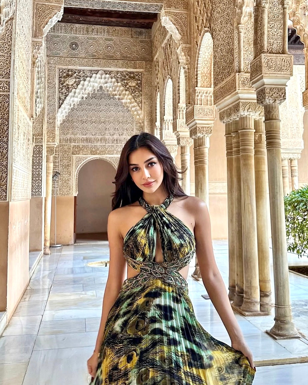 D03 Dave & Johnny Peacock Evening Gown (XS-S)