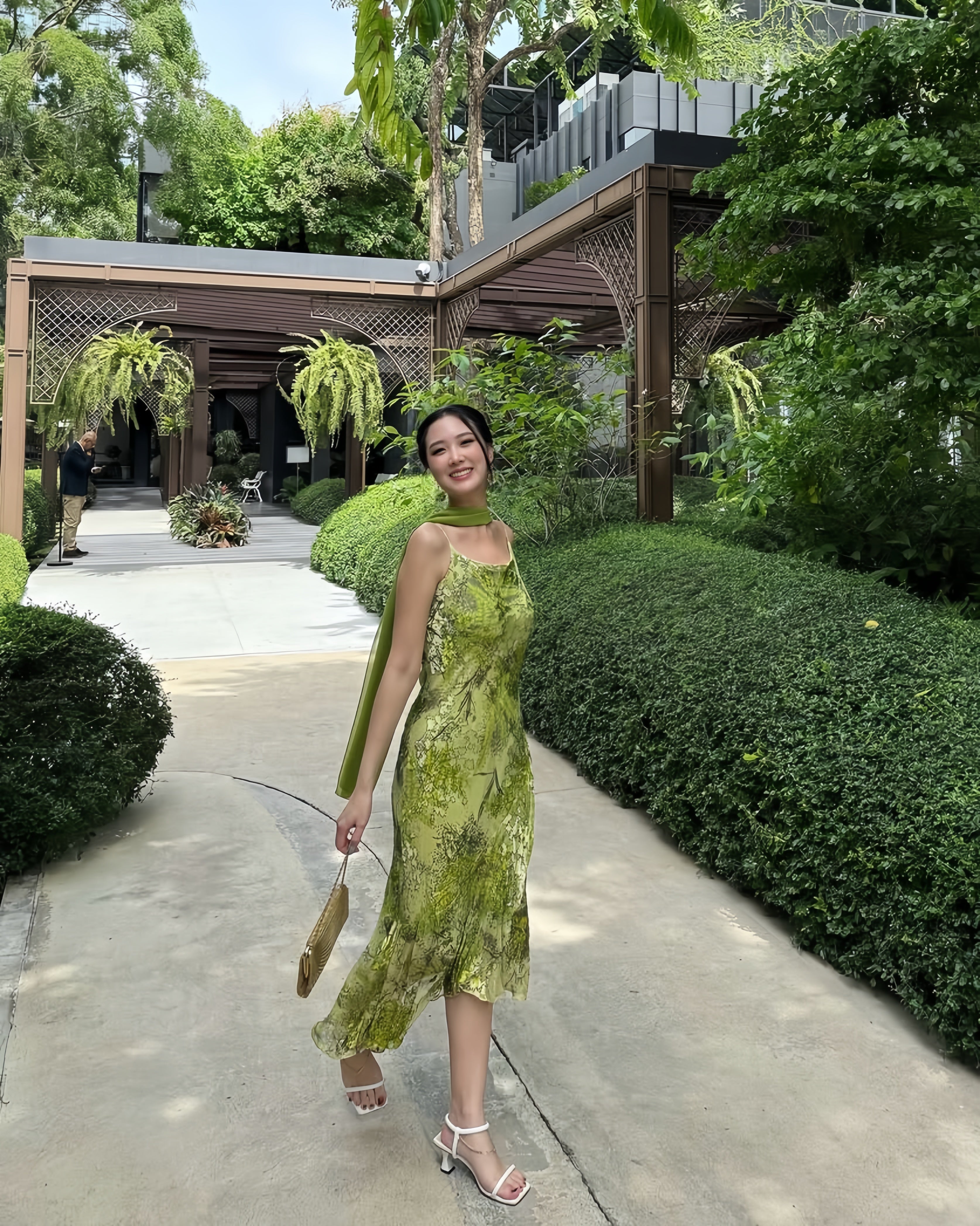 V179 Vintage Spring Fern Beaded Gown (S-M)