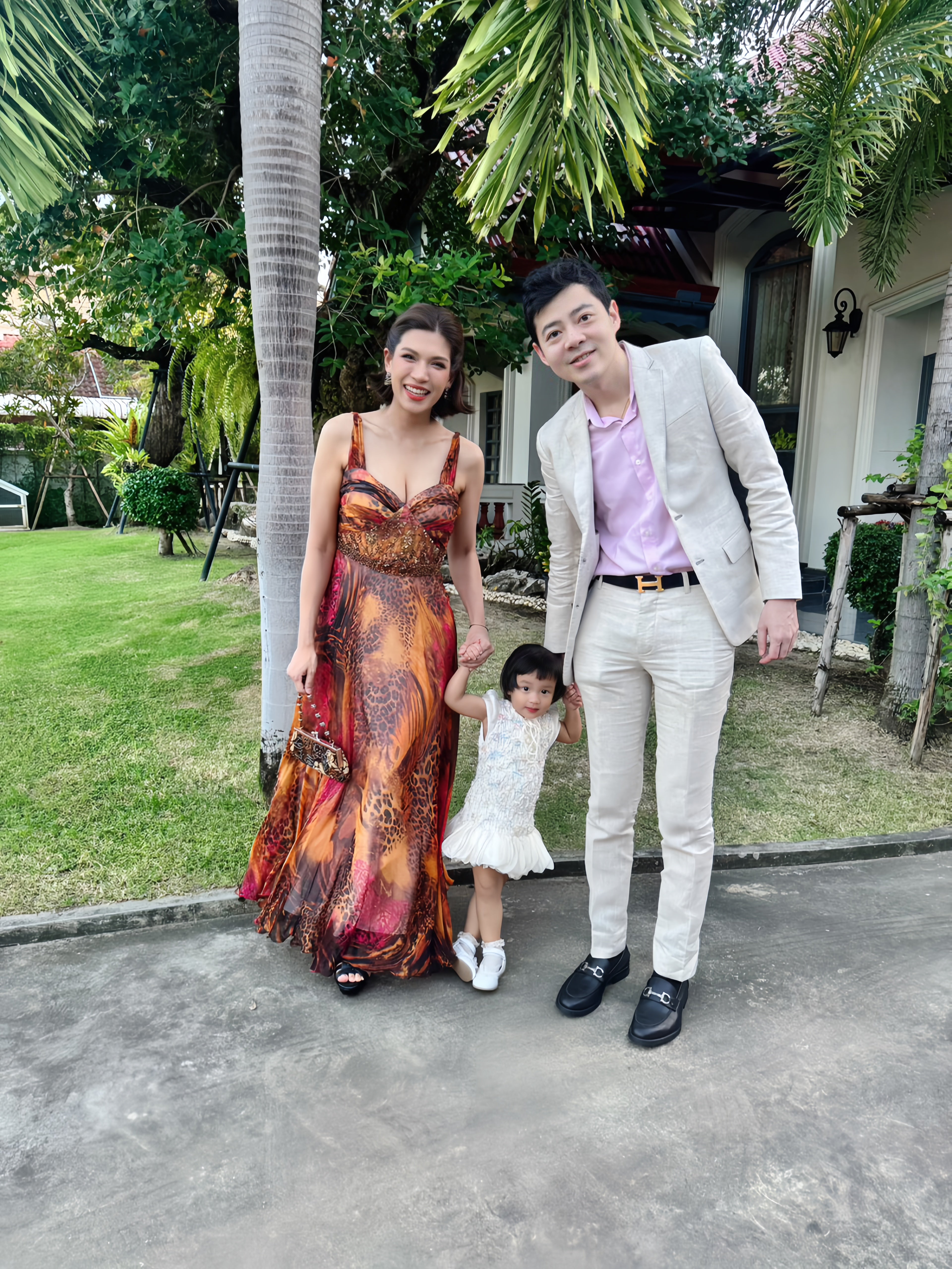 D18 Diane Freis Vintage Leopard Print Gown (L-XL)