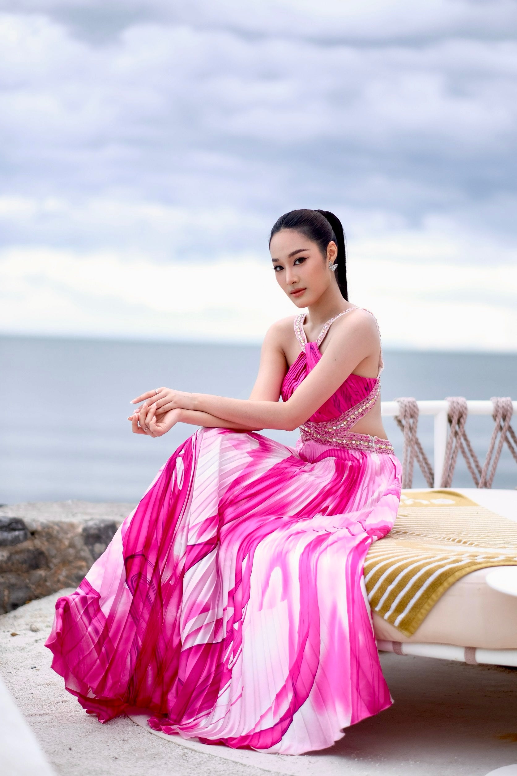 D04 Dave & Johnny Deep Pink Evening Gown (XS-S)