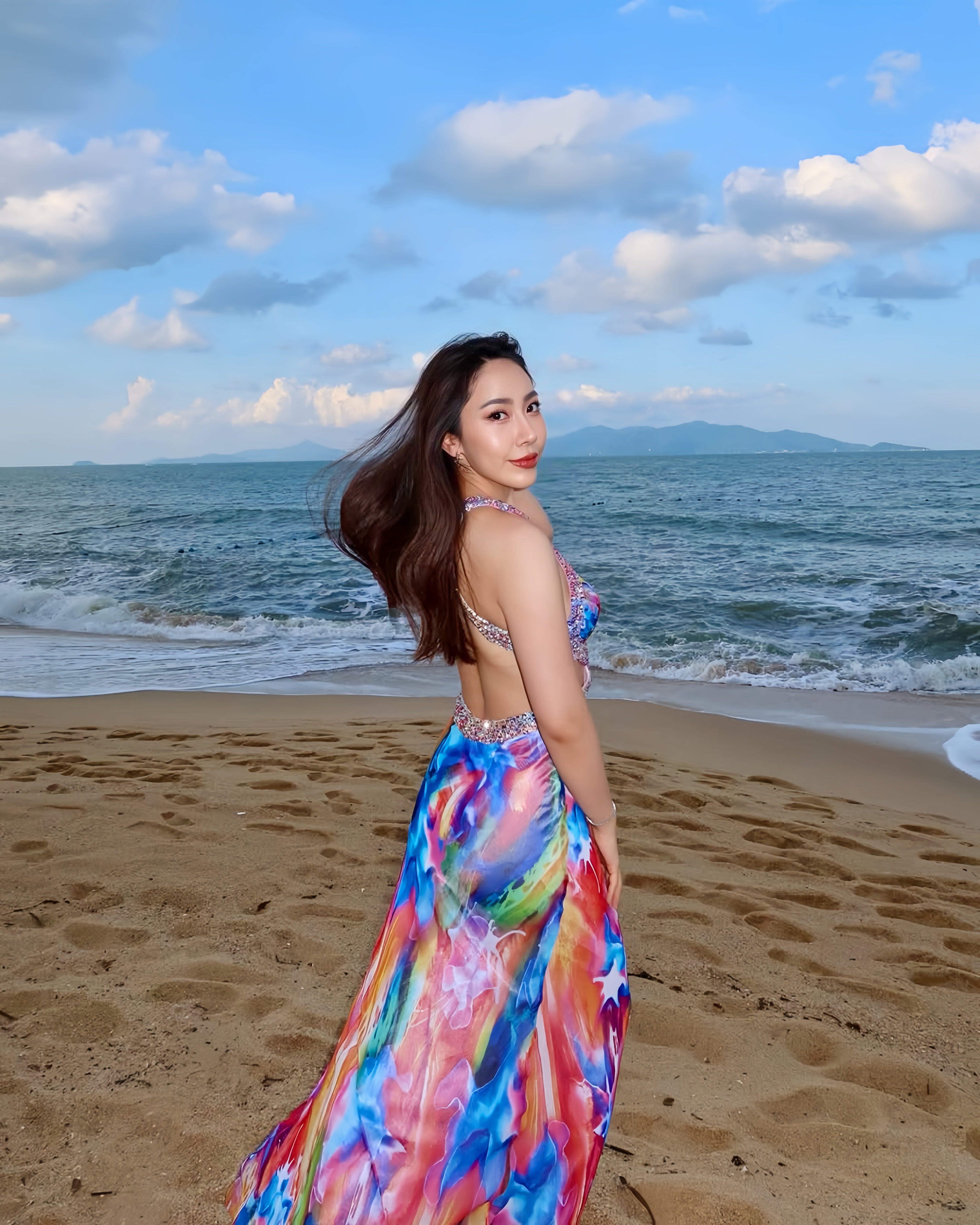 V121 Vintage La Femme Rainbow Flame Gown (S)
