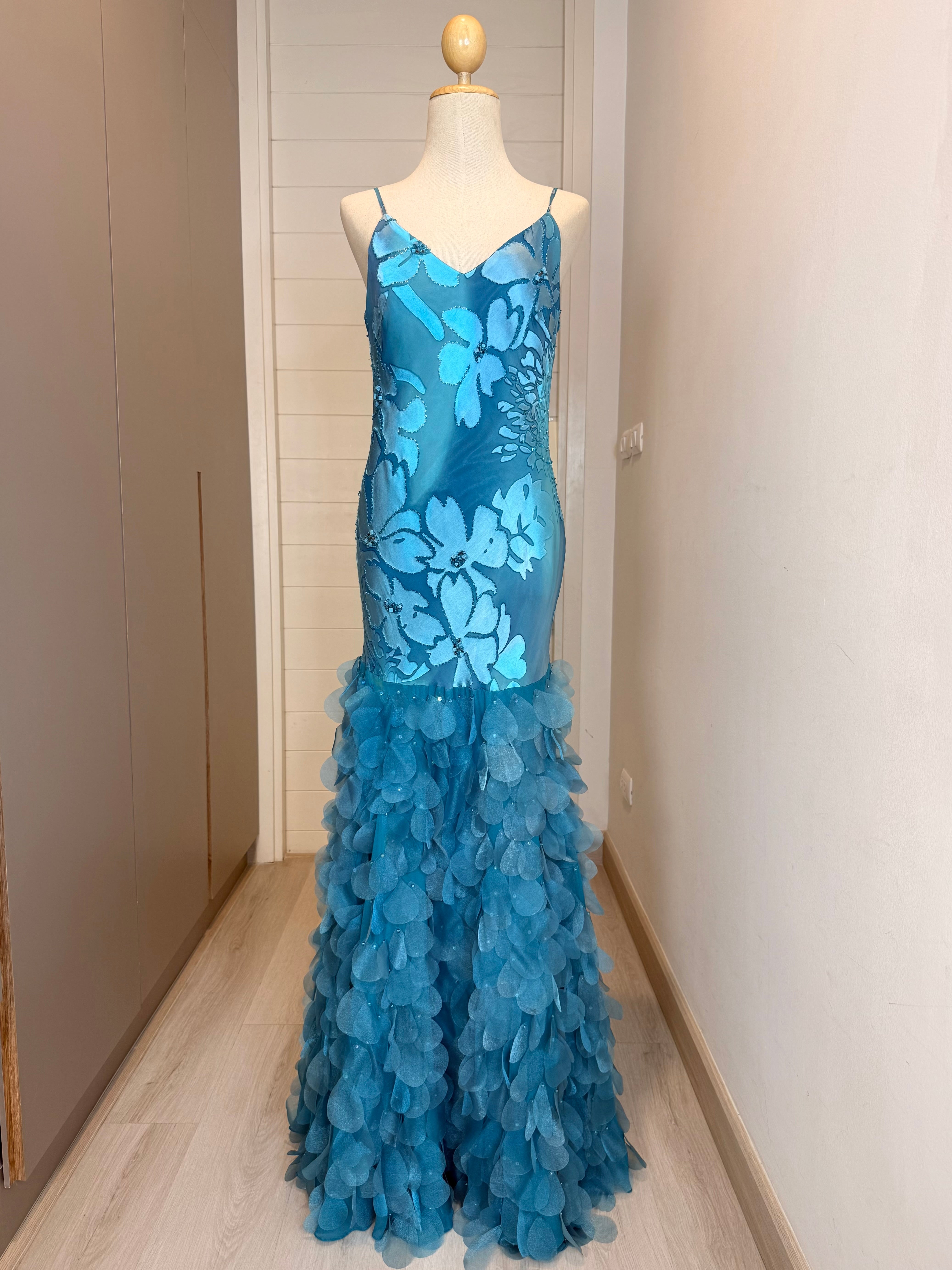 V286 Vintage Bicici Azure Petal Silk Gown (M-L)