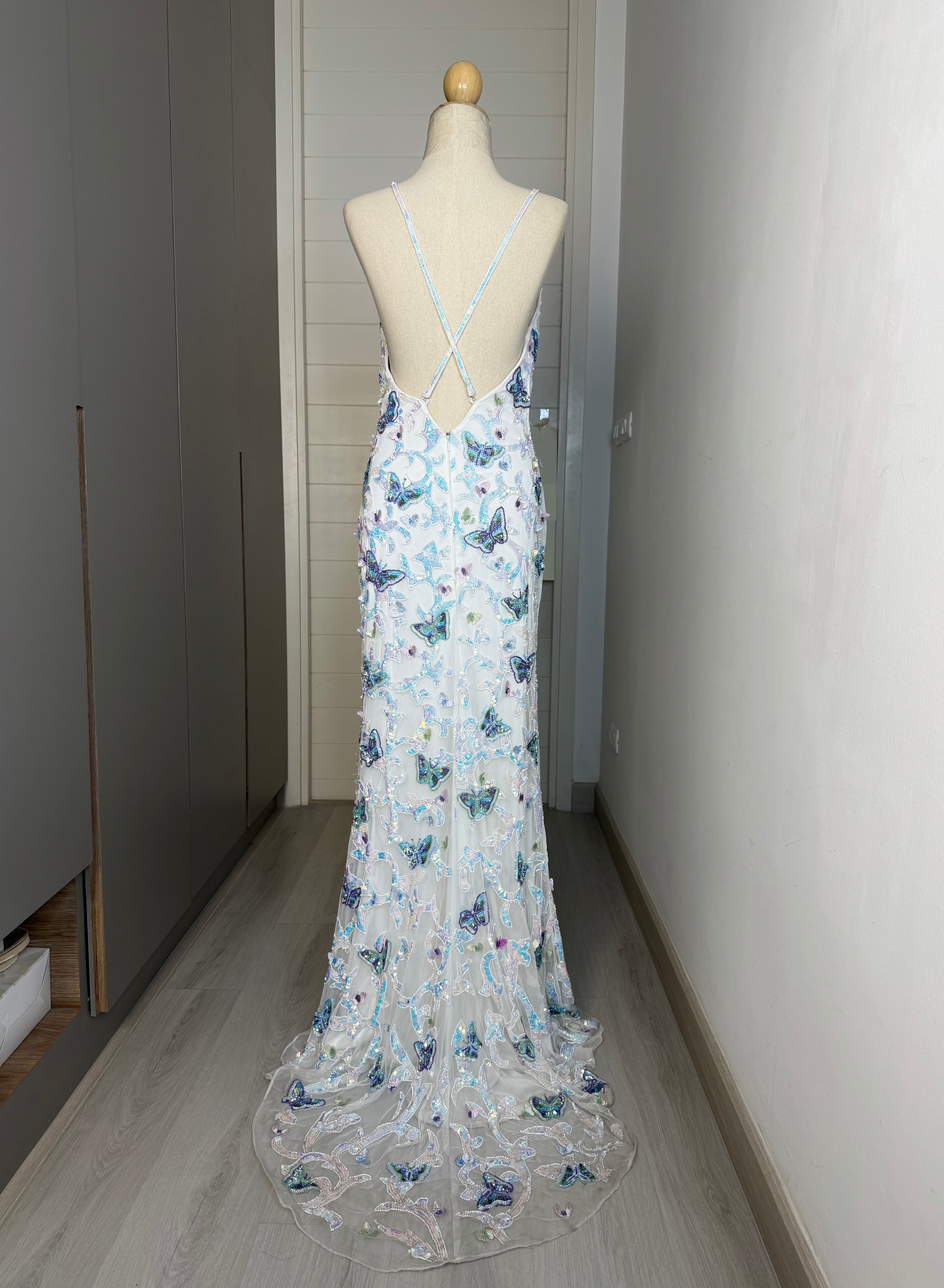 P03 Primavera White Butterfly Gown (XS-S)