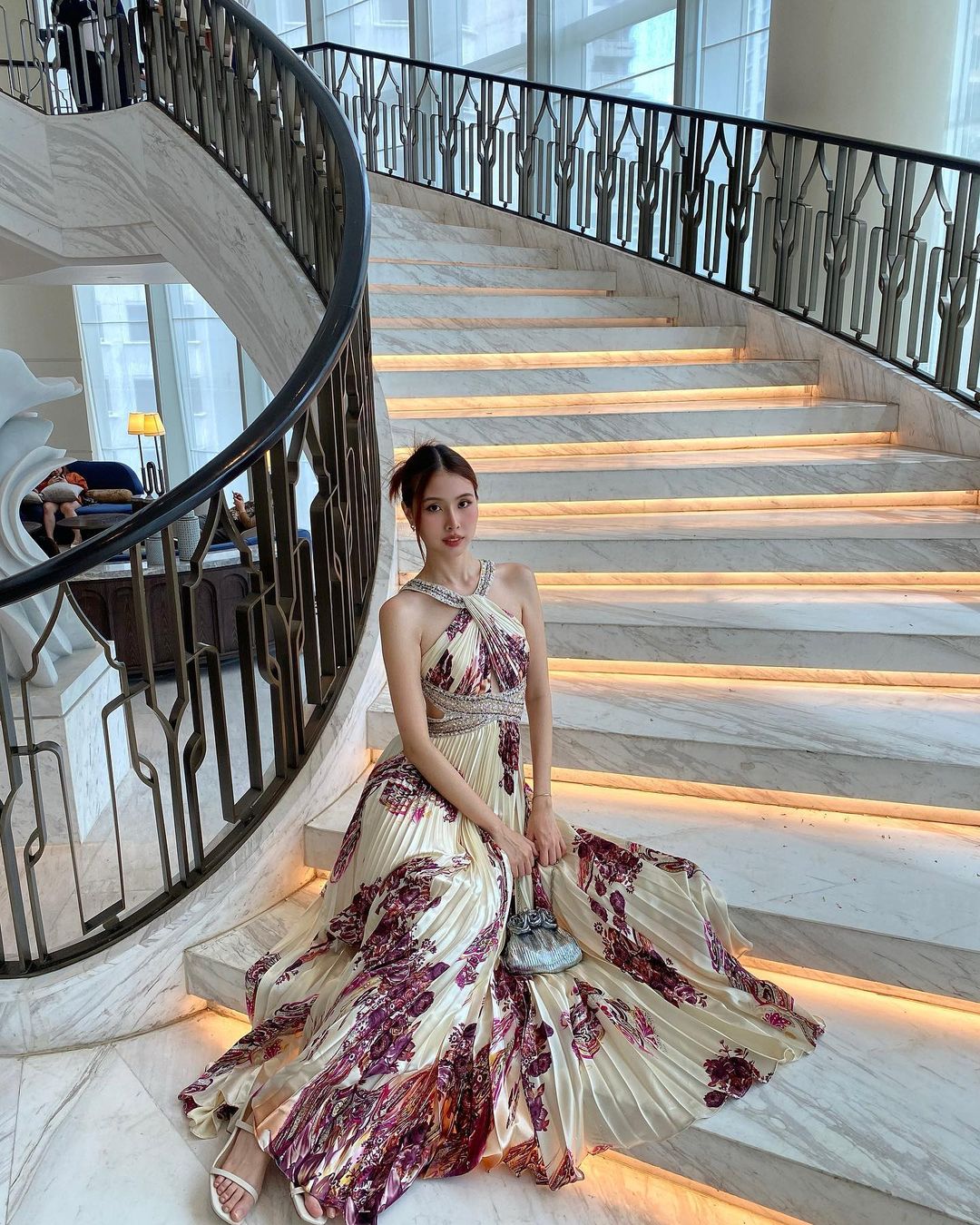 D20 Dave & Johnny Purple Floral Gown (M-L)