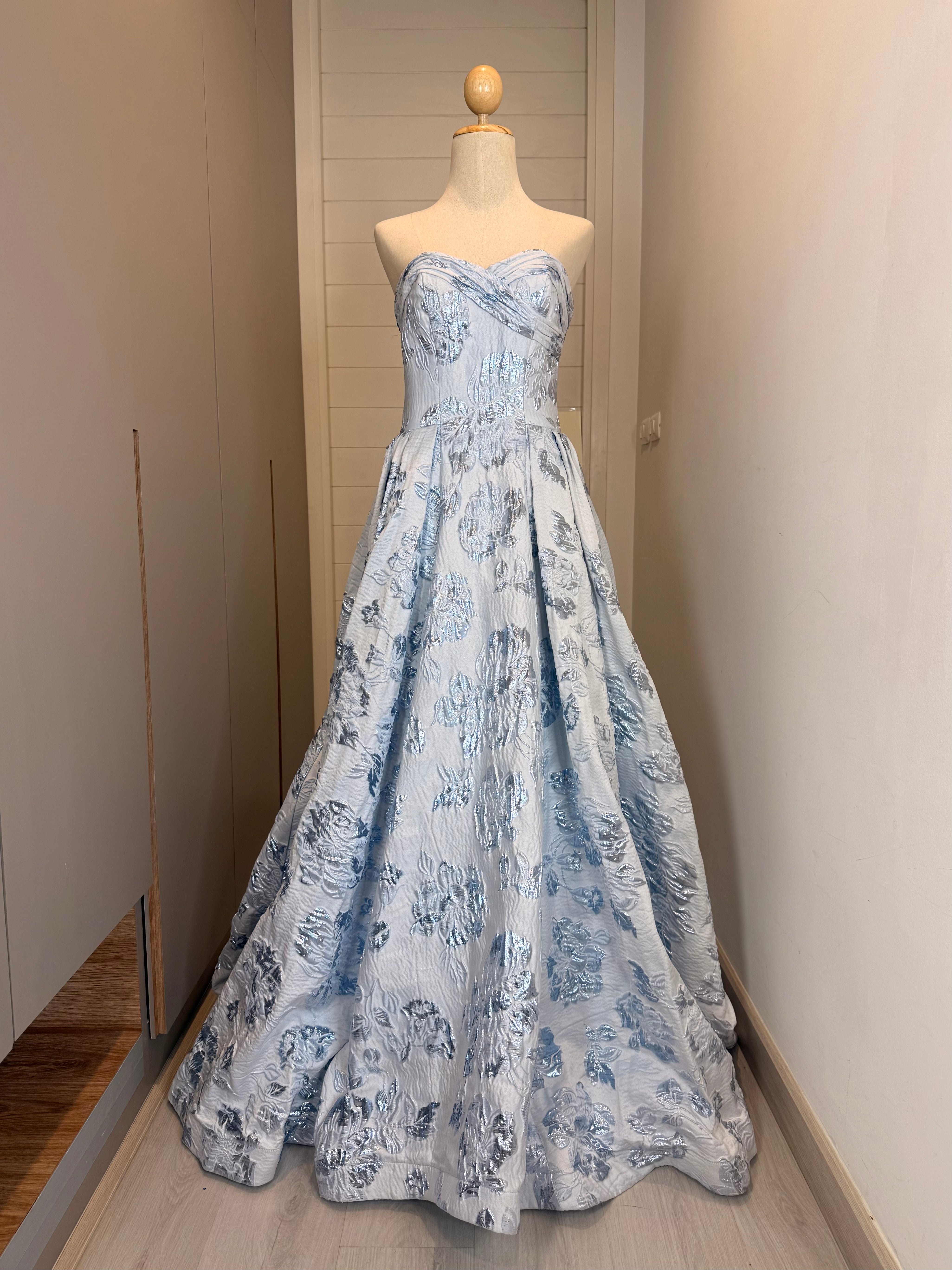 V296 Vintage Style Mac Duggal Silver Mist Floral Ball Gown (XS-S)