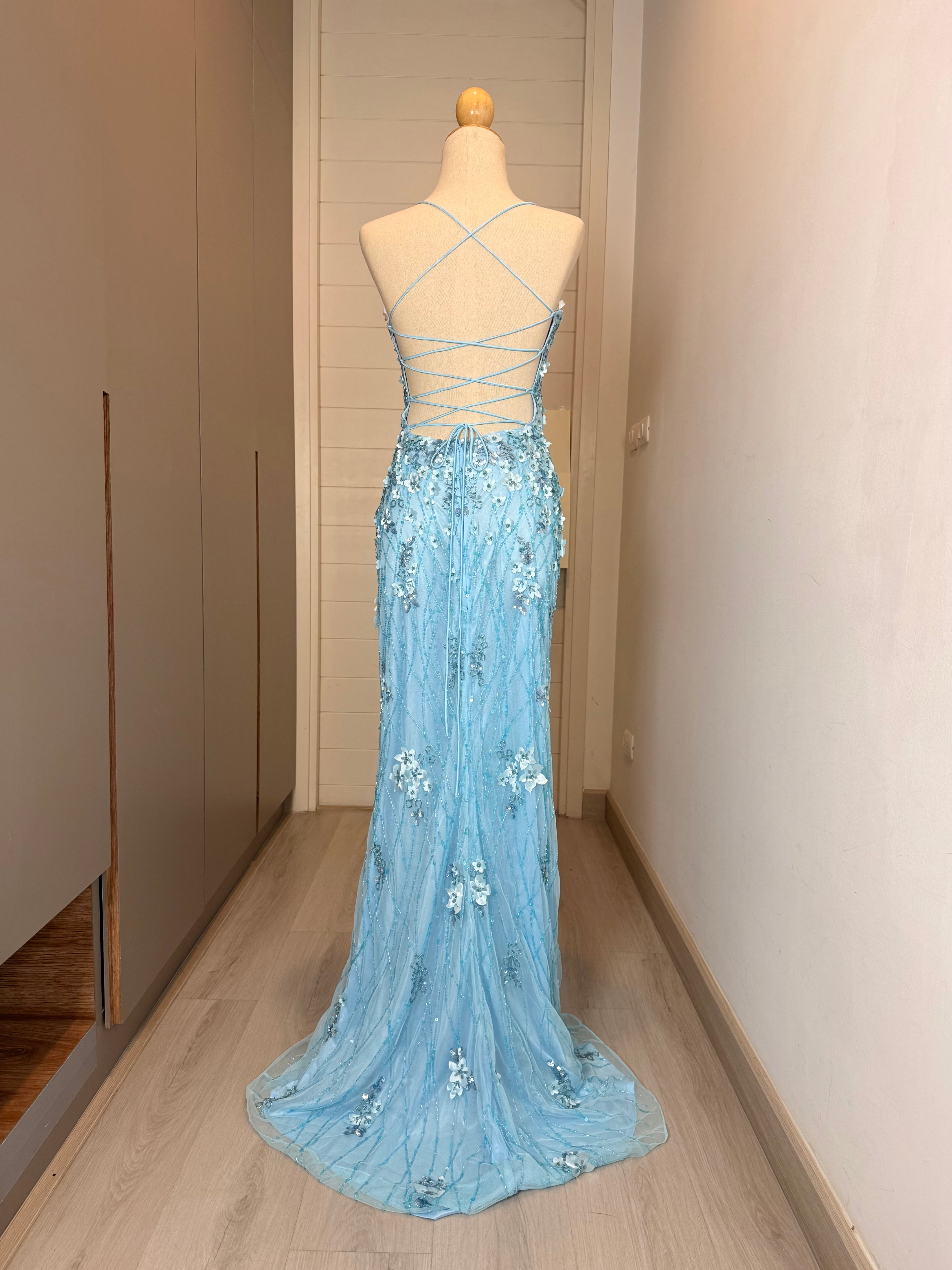 P18 Primavera Couture Blue Enchanted Garden 3D Floral Gown (XS)