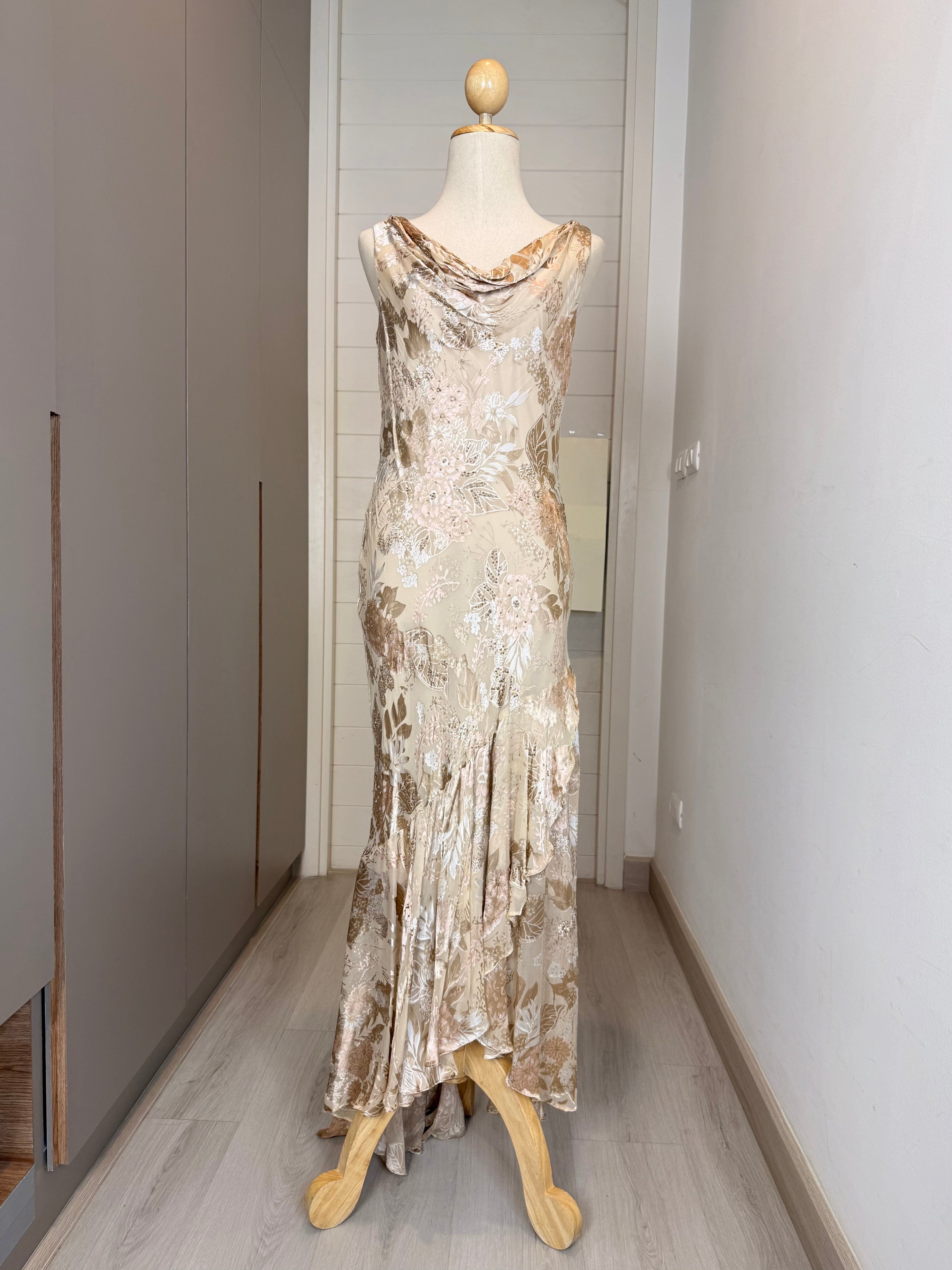 V327 Vintage Alex Evenings Champagne Silk Floral Cowl Gown (S-M)