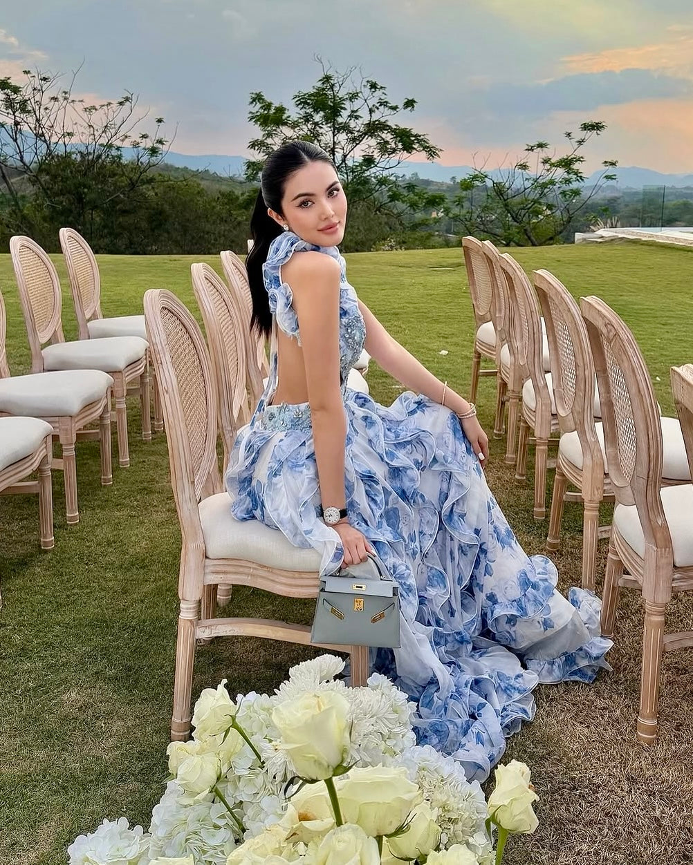 V242 Vintage-Style Mac Duggal Blue Ruffle Gown (XS) *ความยาวปกติ
