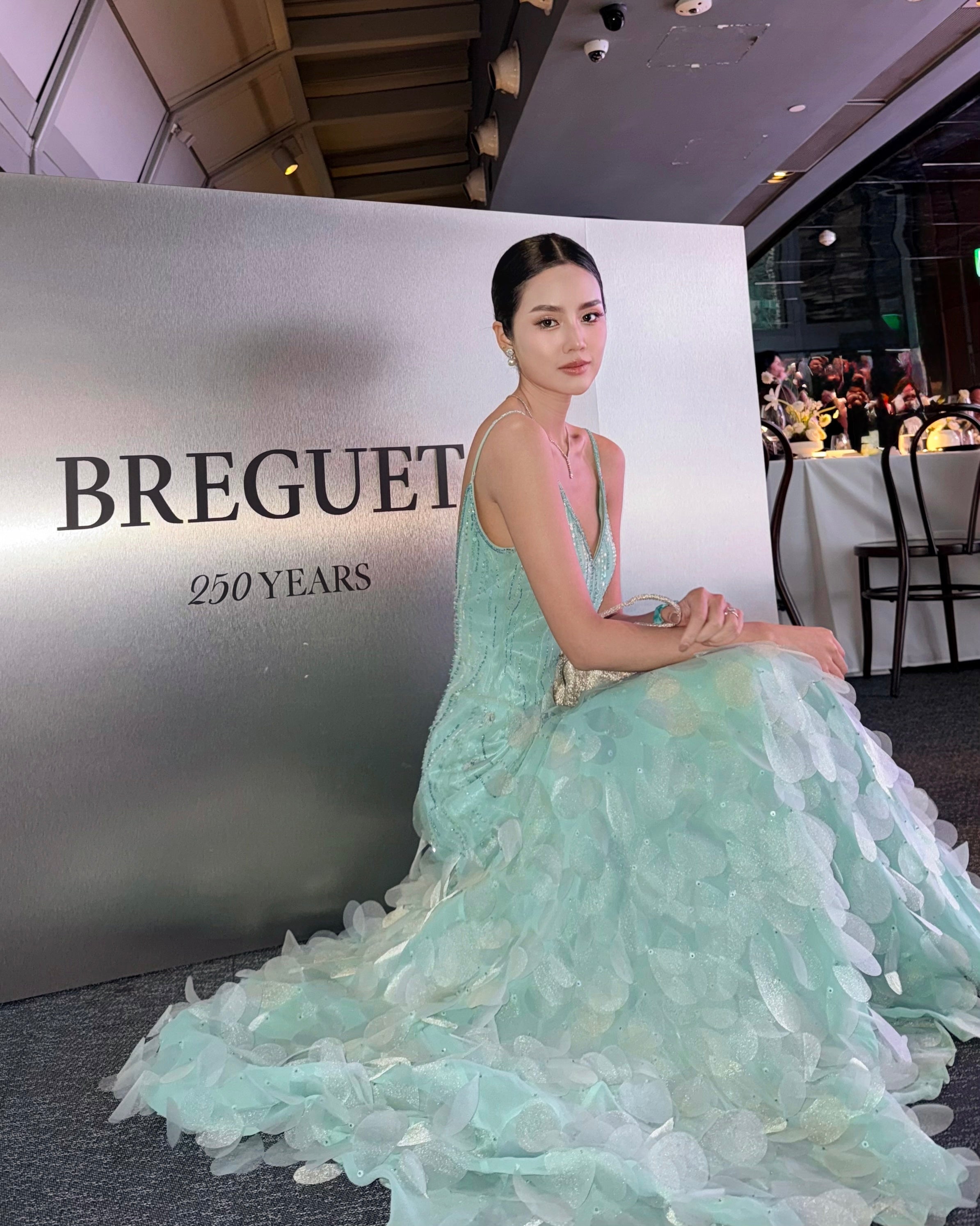 V153 Vintage Super Rare Sue Wong Seafoam Petal Gown (XS-S)