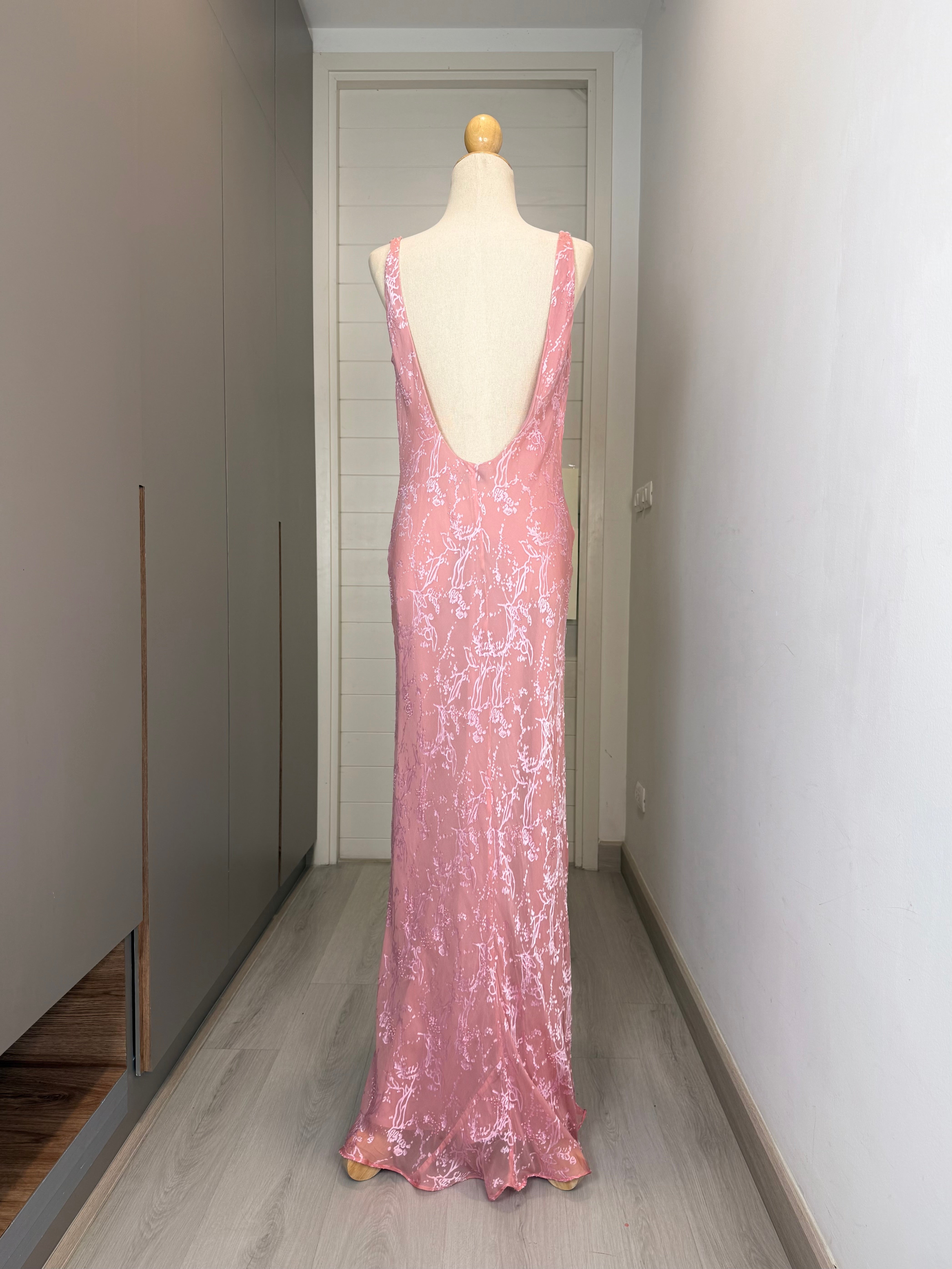 V307 Vintage Blush Petal Open Back Gown (M-L)